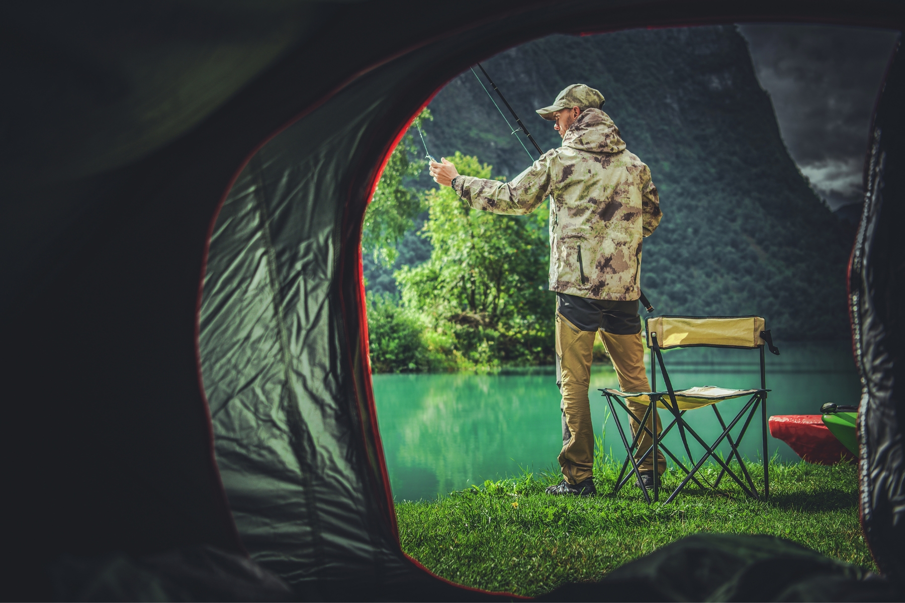 Descubra como escolher o tamanho ideal de barraca de camping para suas aventuras de pesca, garantindo conforto, praticidade e segurança.