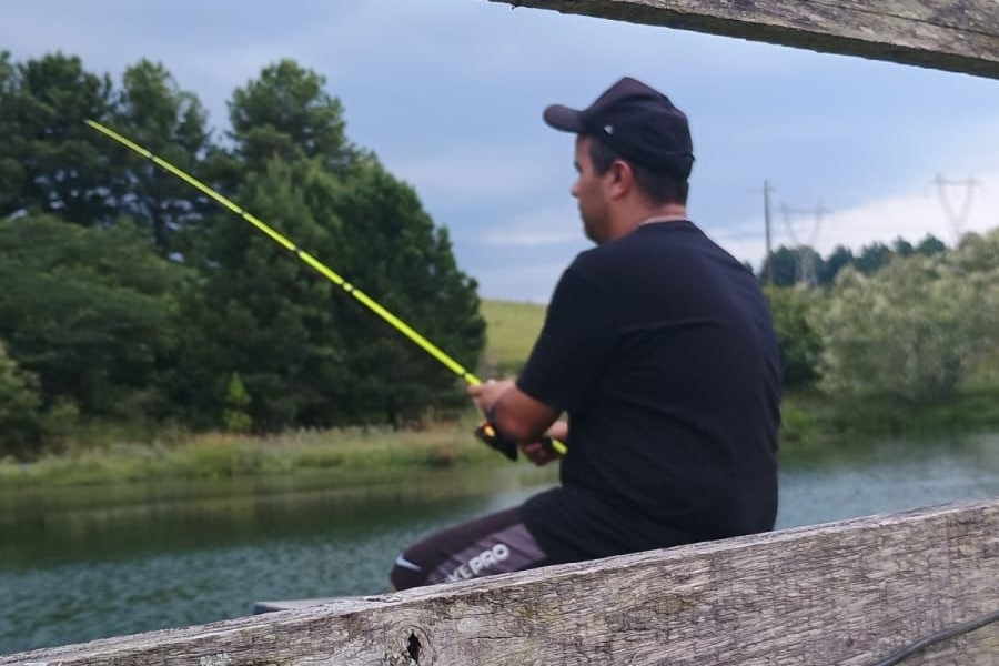 Conheça os melhores locais para pesca esportiva na Região Metropolitana de Porto Alegre. Dicas completas para uma pescaria inesquecível!