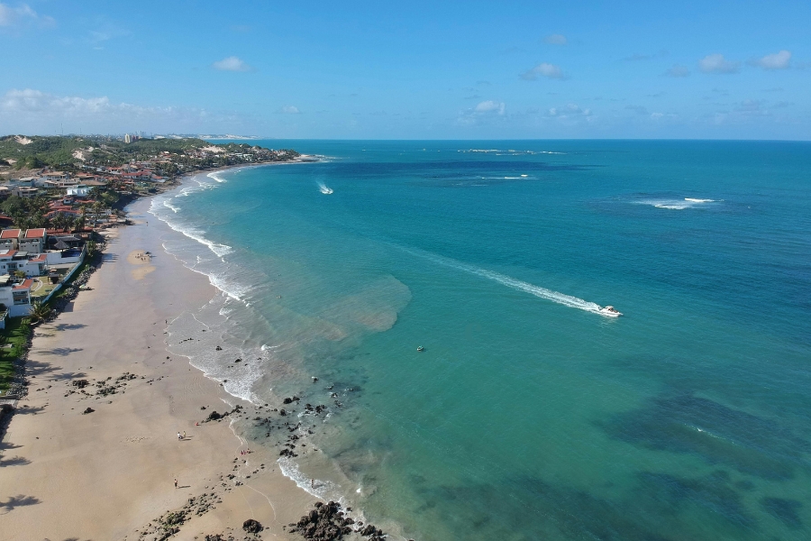 Oceano Atlântico banha todo o litoral do Brasil. Descubra sua importância para o clima, economia, cultura e biodiversidade do Brasil.
